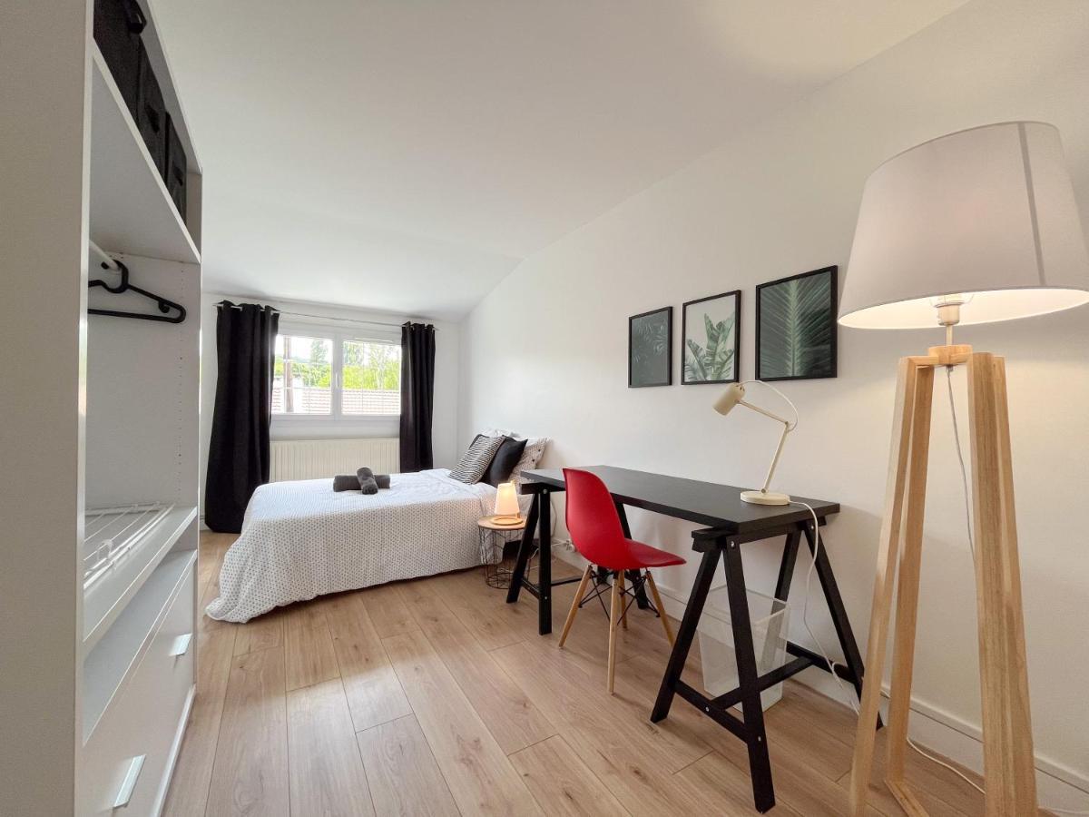 Maison Ideale Pour Visiter Paris Versailles - Chambres Privees Paris-Saclay Bures-sur-Yvette Bagian luar foto